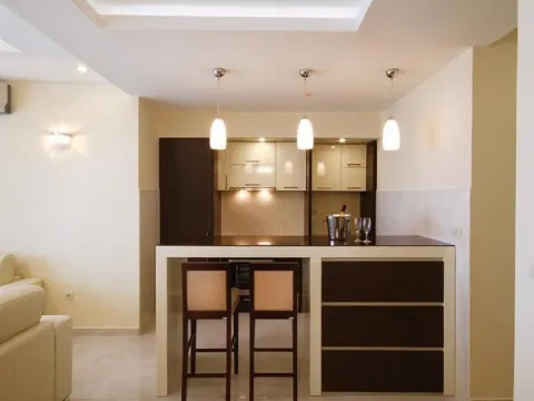 Rent, one bedroom apartment, 60m², Bečići, Budva - image 5