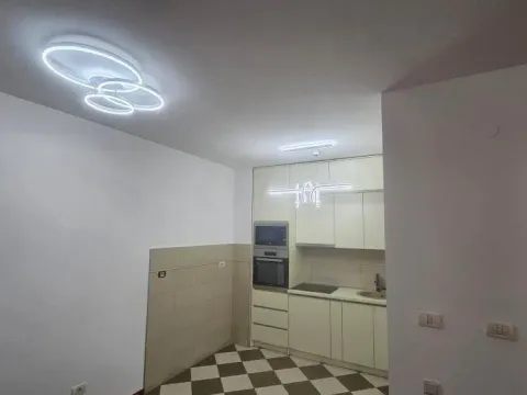 Izdavanje, dvosoban stan, 76m², City Kvart, Podgorica - image 4