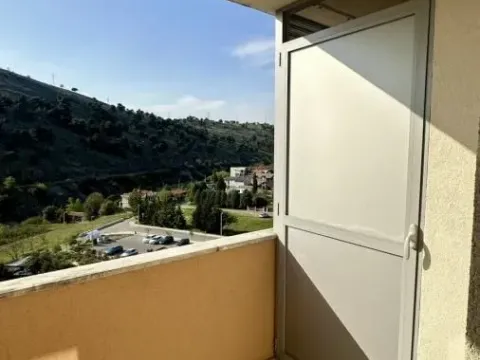 Rent, apartment, 45m², City Kej, Podgorica - image 3