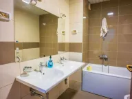 Izdavanje, trosoban stan, 110m², City Kvart, Podgorica - image 10