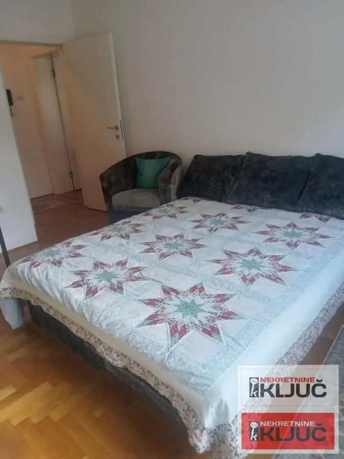 Izdavanje, dvosoban stan, 52m², Sajmište, Novi Sad