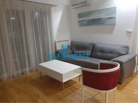 Rent, three bedroom apartment, 78m², Zemun Gornji Grad, Zemun Sve Podlokacije