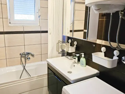 Prodaja, dvosoban stan, 80m², Zagorič, Podgorica - image 12