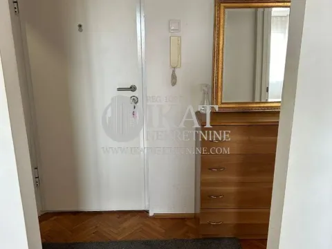 Izdavanje, jednosoban stan, 40m², Stari Grad, Beograd - image 5