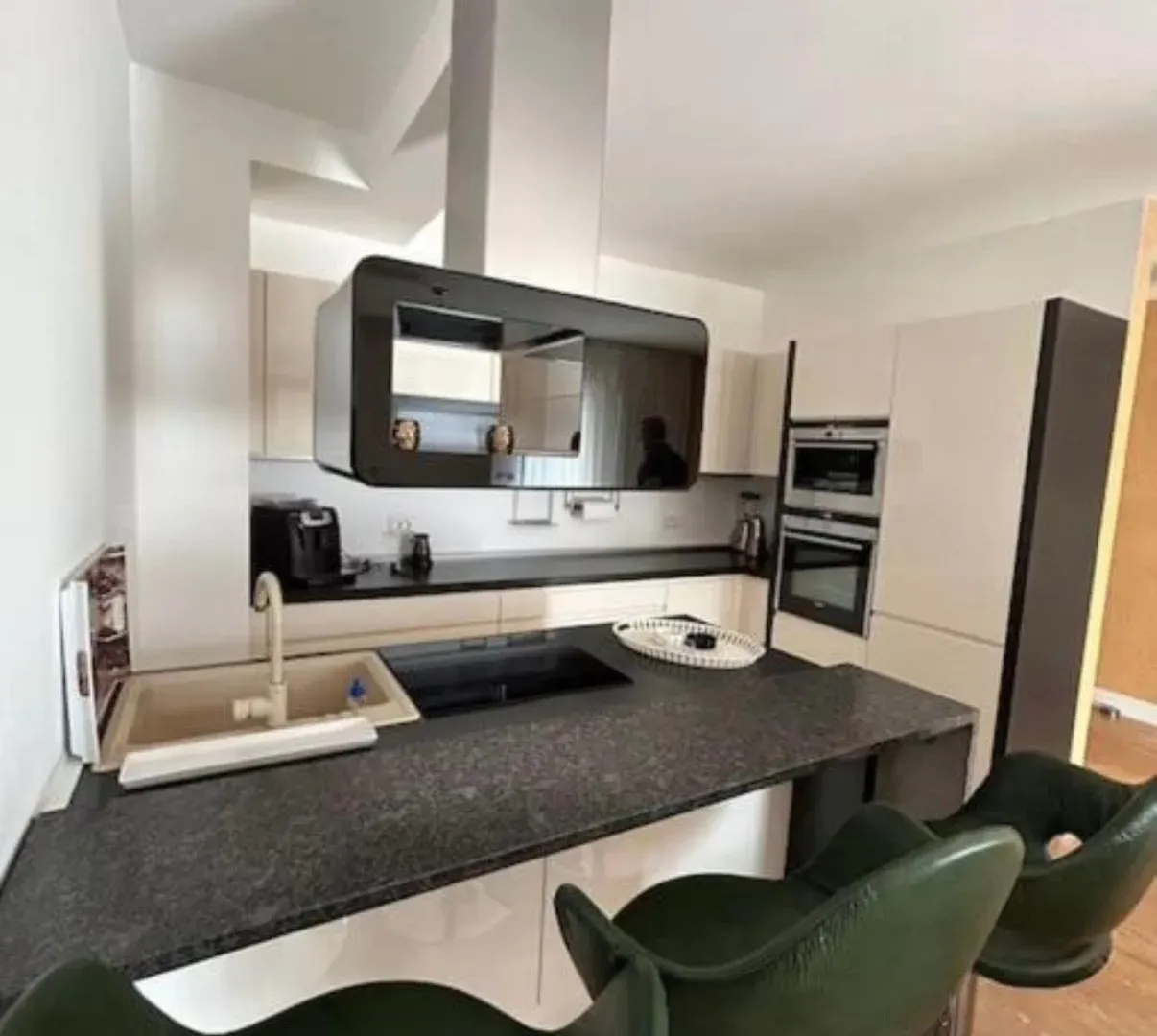 Izdavanje, jednosoban stan, 64m², City Kvart, Podgorica