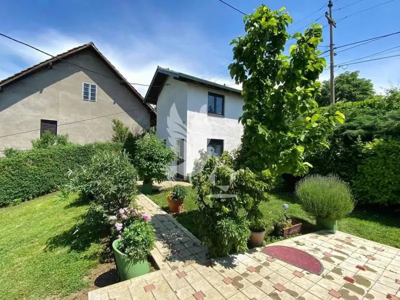 Prodaja, kuća, 400m², Selters Banja, Mladenovac