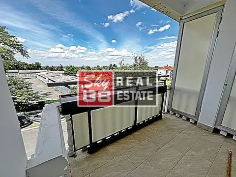Rent, four bedroom apartment, 157m², Savski Venac, Beograd - image 12
