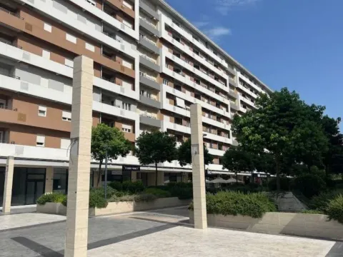 Rent, parking/garage, 18m², Central Point, Podgorica - image 1