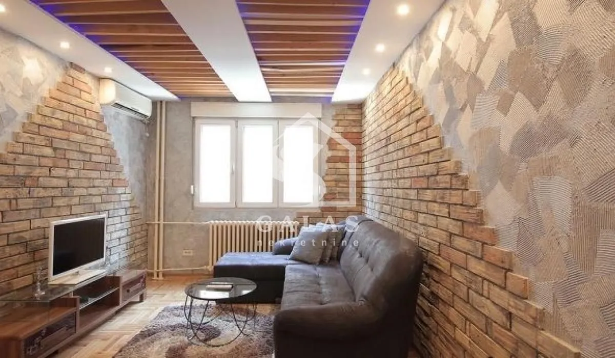 Izdavanje, trosoban stan, 85m², Savski Venac, Beograd