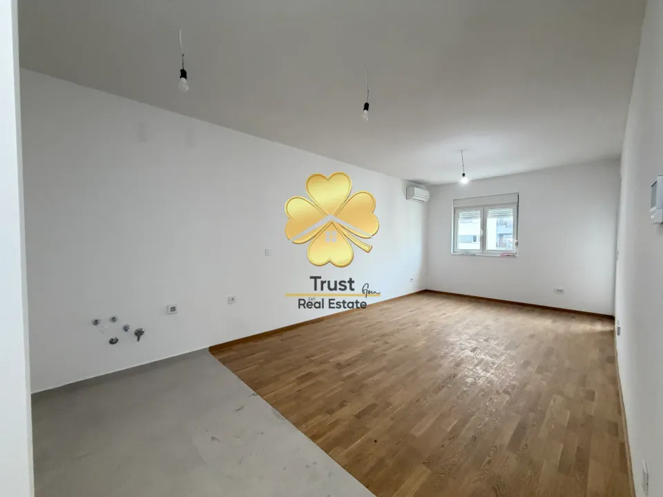 Rent, one bedroom apartment, 50m², Stari Aerodrom, Podgorica