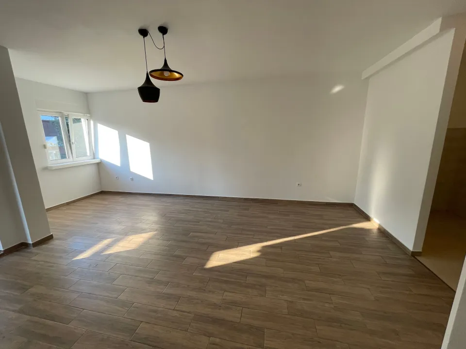 Rent, two bedroom apartment, 52m², Momišići, Podgorica