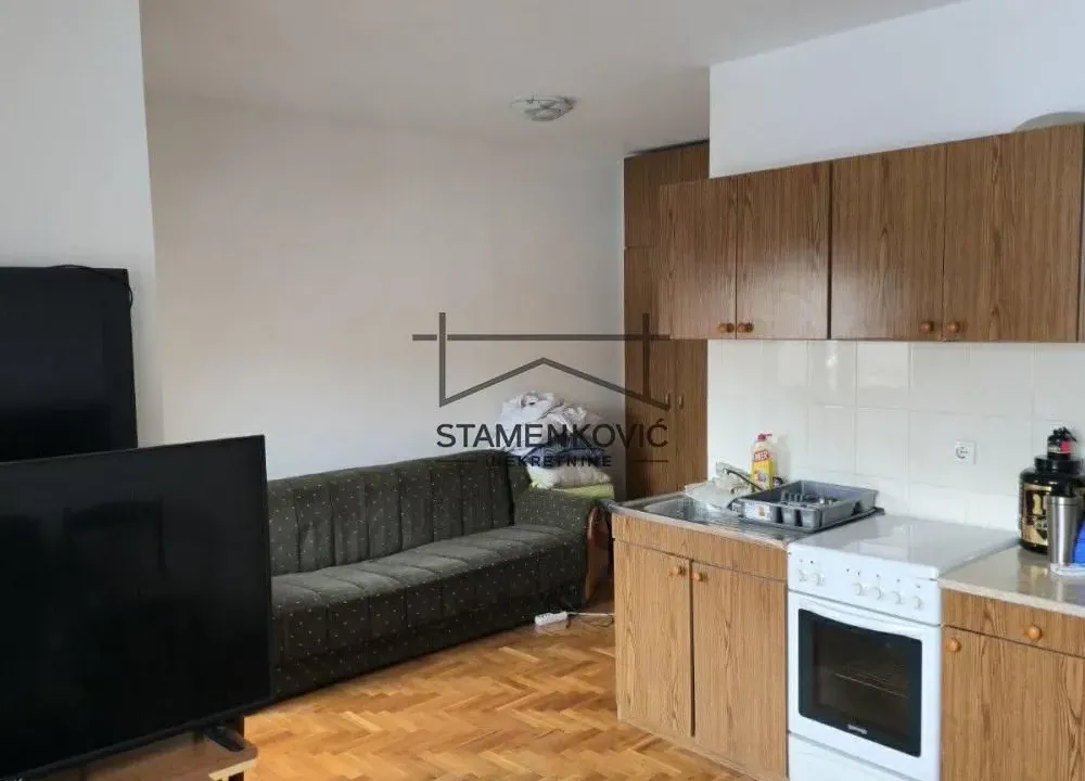 Izdavanje, stan, 29m², Detelinara, Novi Sad Sve Podlokacije