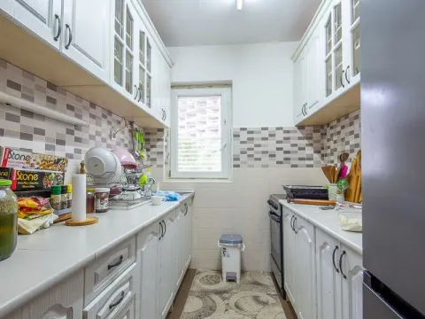 Sale, two bedroom apartment, 75m², Budva, Crna Gora - image 5