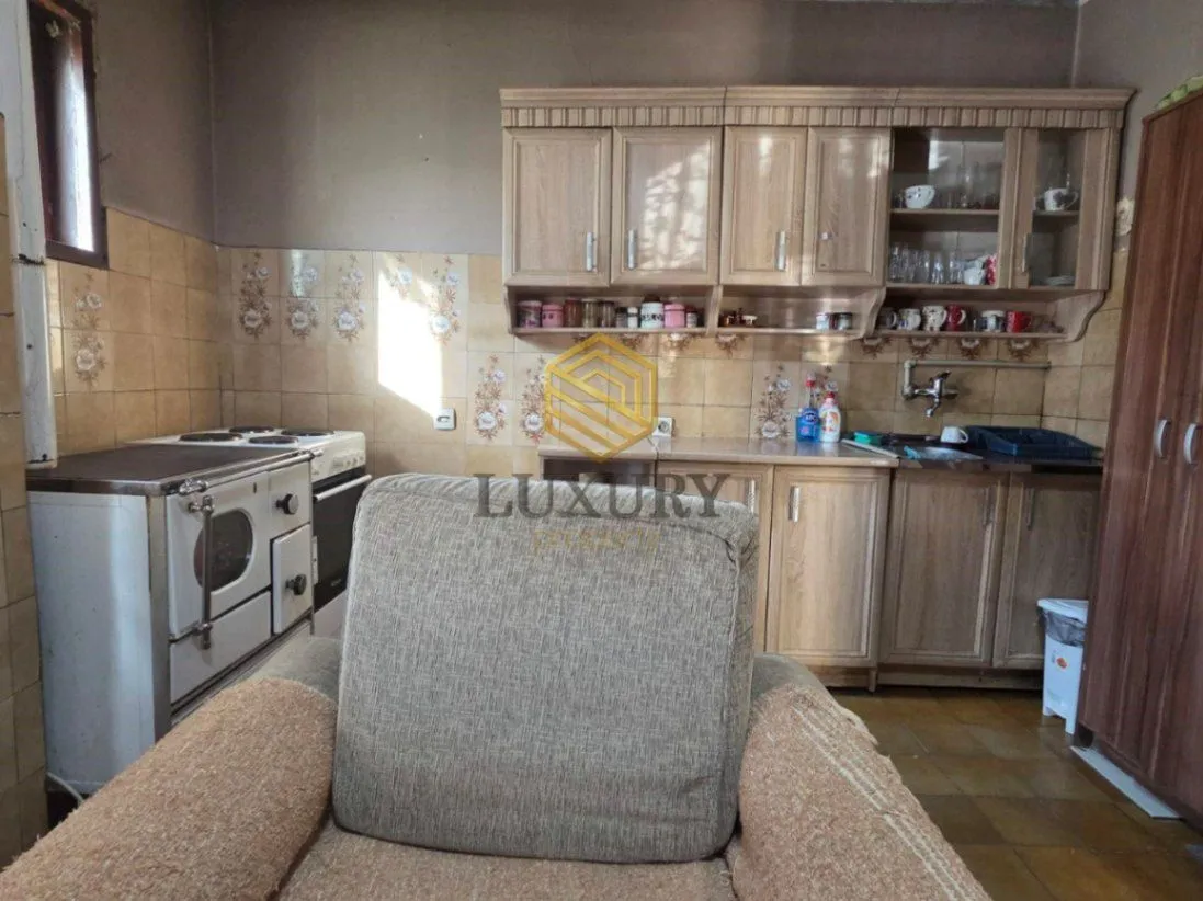 Prodaja, kuća, 83m², Rogami, Podgorica