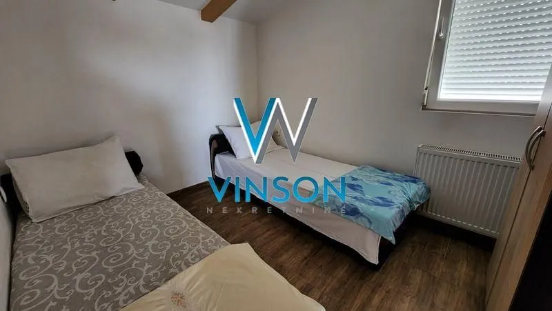 Izdavanje, trosoban stan, 100m², Petrovaradin, Novi Sad