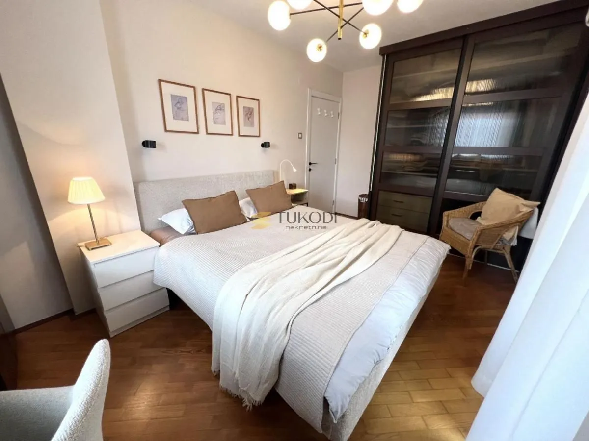 Sale, four bedroom apartment, 102m², Adamovićevo Naselje, Novi Sad Sve Podlokacije