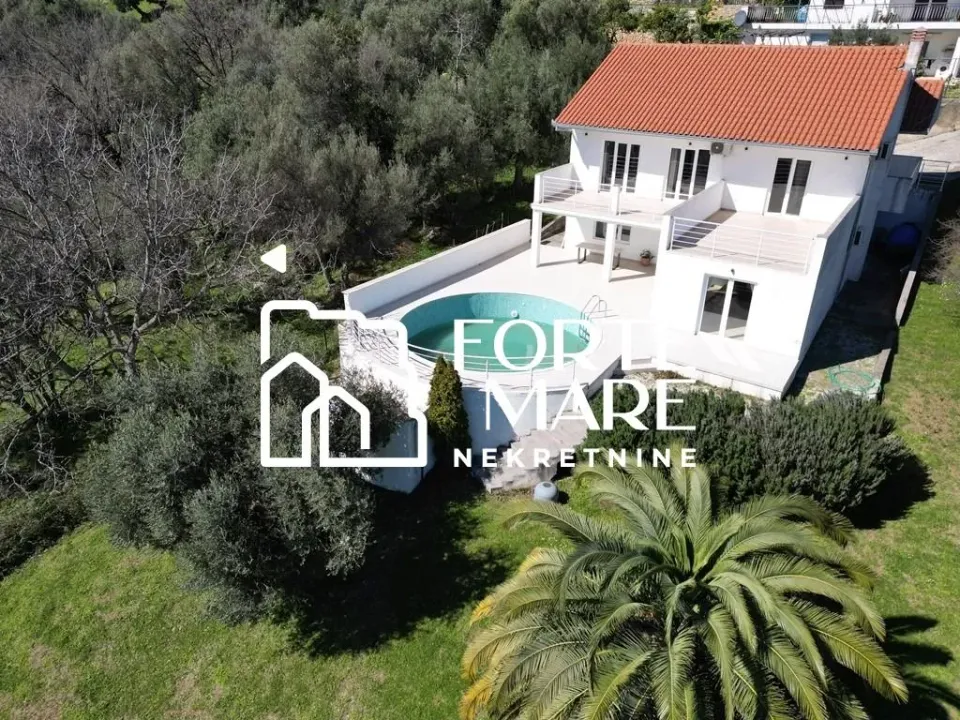 Sale, house, 212m², Đenovići, Herceg Novi