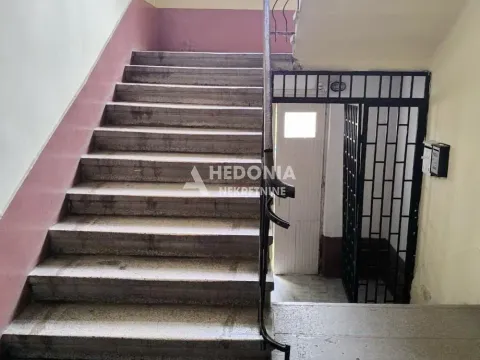 Sale, one bedroom apartment, 30m², Stari Grad, Beograd - image 7