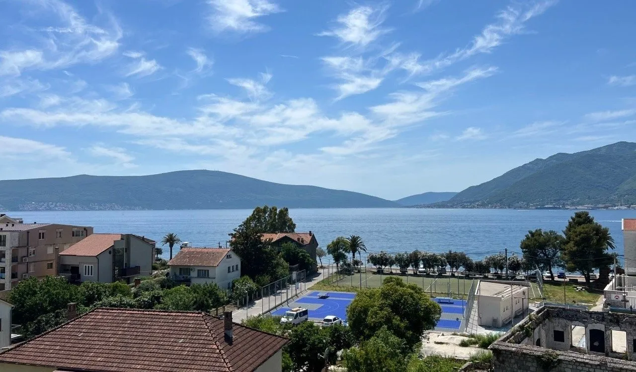 Sale, two bedroom apartment, 160m², Donja Lastva, Tivat