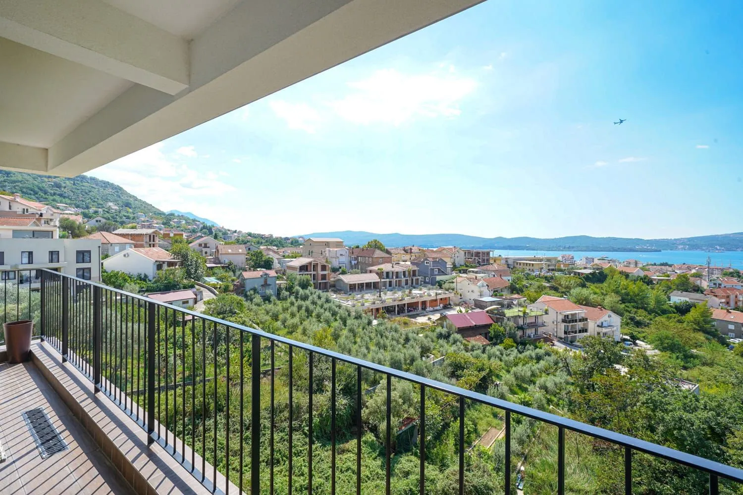 Prodaja, stan, 66m², Tivat, Crna Gora