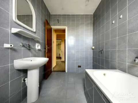 Sale, house, 385m², Donja Gorica, Podgorica - image 35