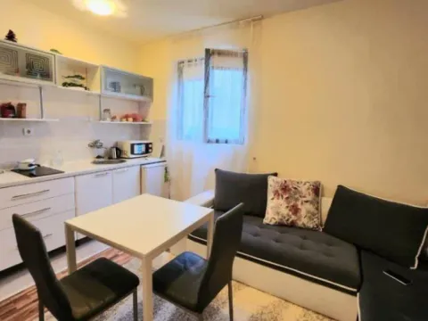 Sale, one bedroom apartment, 40m², Šušanj, Bar - image 1