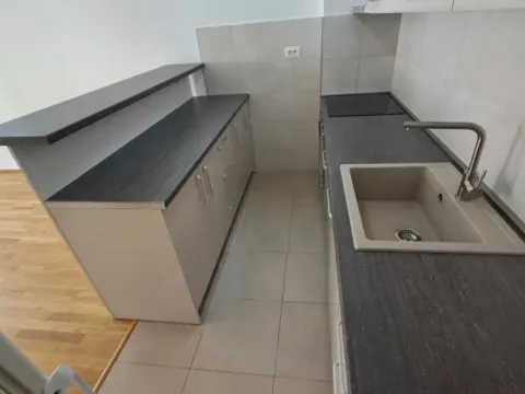 Rent, two bedroom apartment, 65m², Zagorič, Podgorica - image 8
