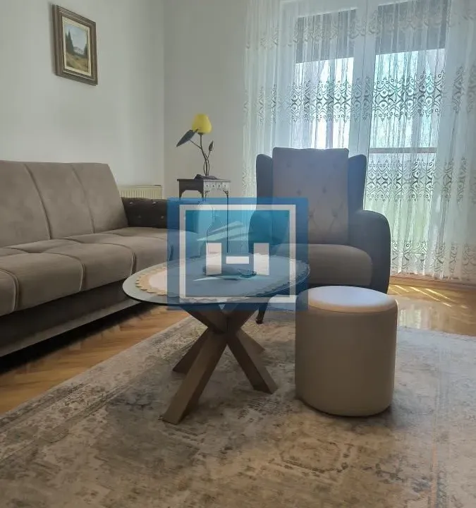 Prodaja, trosoban stan, 98m², Centar, Ćuprija