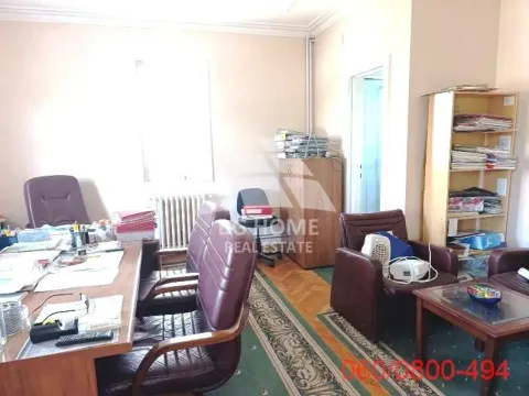 Prodaja, trosoban stan, 101m², Krnjaca, Palilula Sve Podlokacije - image 2