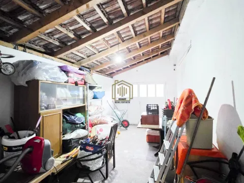 Sale, house, 115m², Tološi, Podgorica - image 13