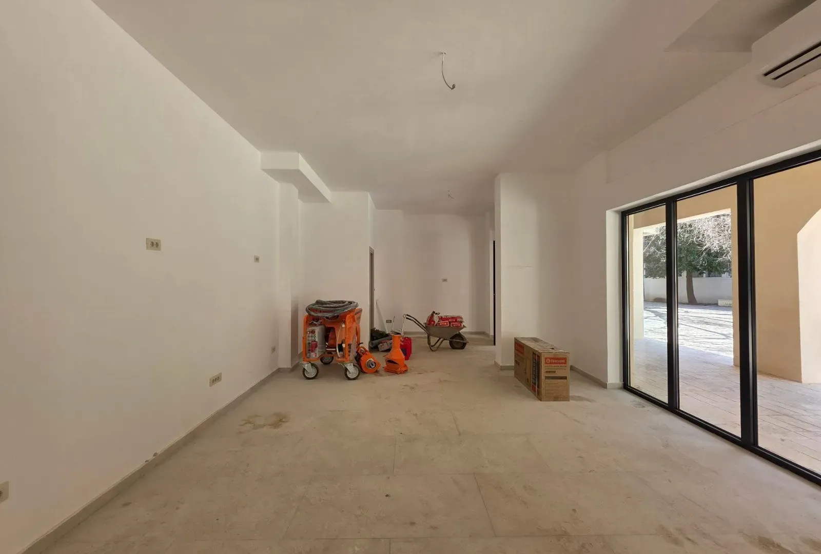 Sale, office space, 41m², Budva, Crna Gora