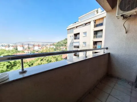 Izdavanje, jednosoban stan, 55m², Preko Morače, Podgorica - image 10