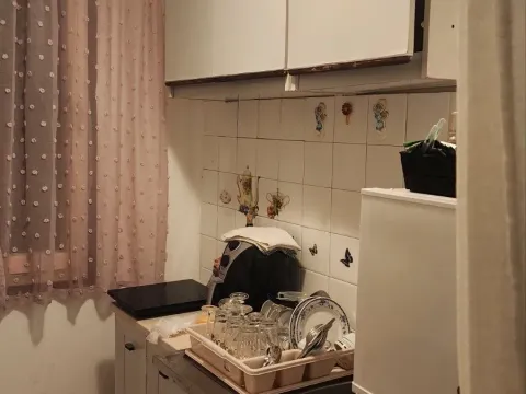 Izdavanje, jednosoban stan, 42m², Dobrota, Kotor - image 5
