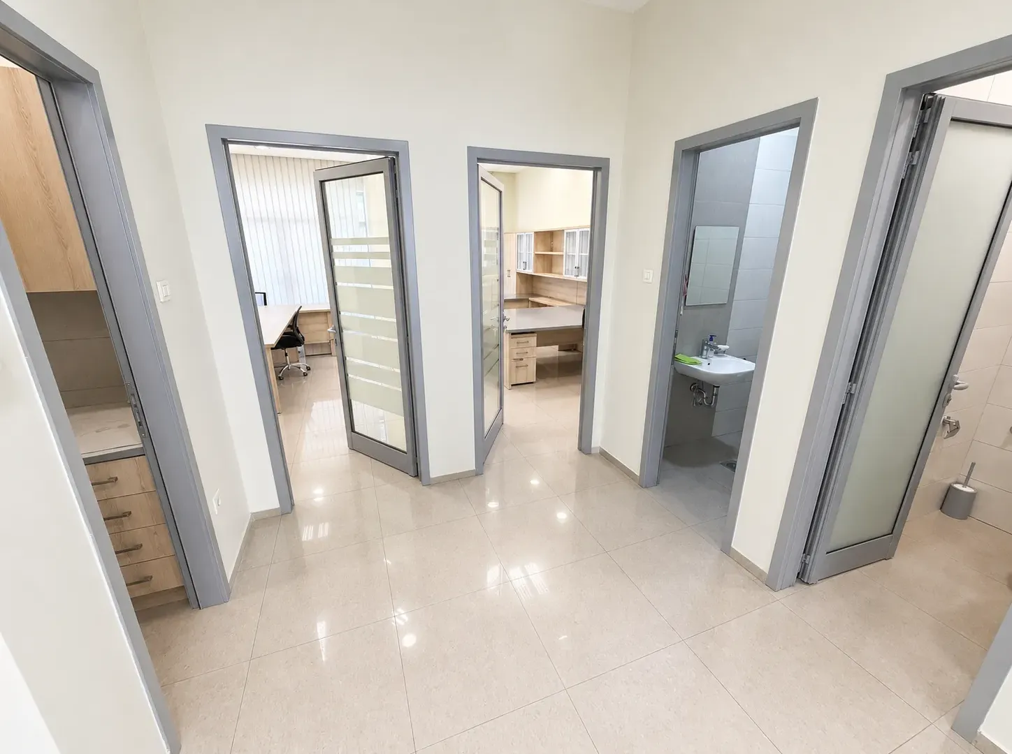Rent, office space, 189m², Stari Aerodrom, Podgorica