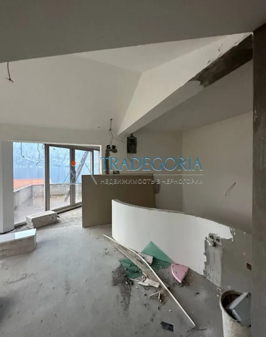 Prodaja, kuća, 516m², Prčanj, Kotor