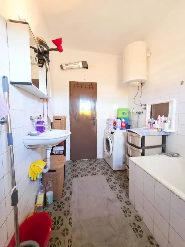 Prodaja, kuća, 110m², Zagorič, Podgorica