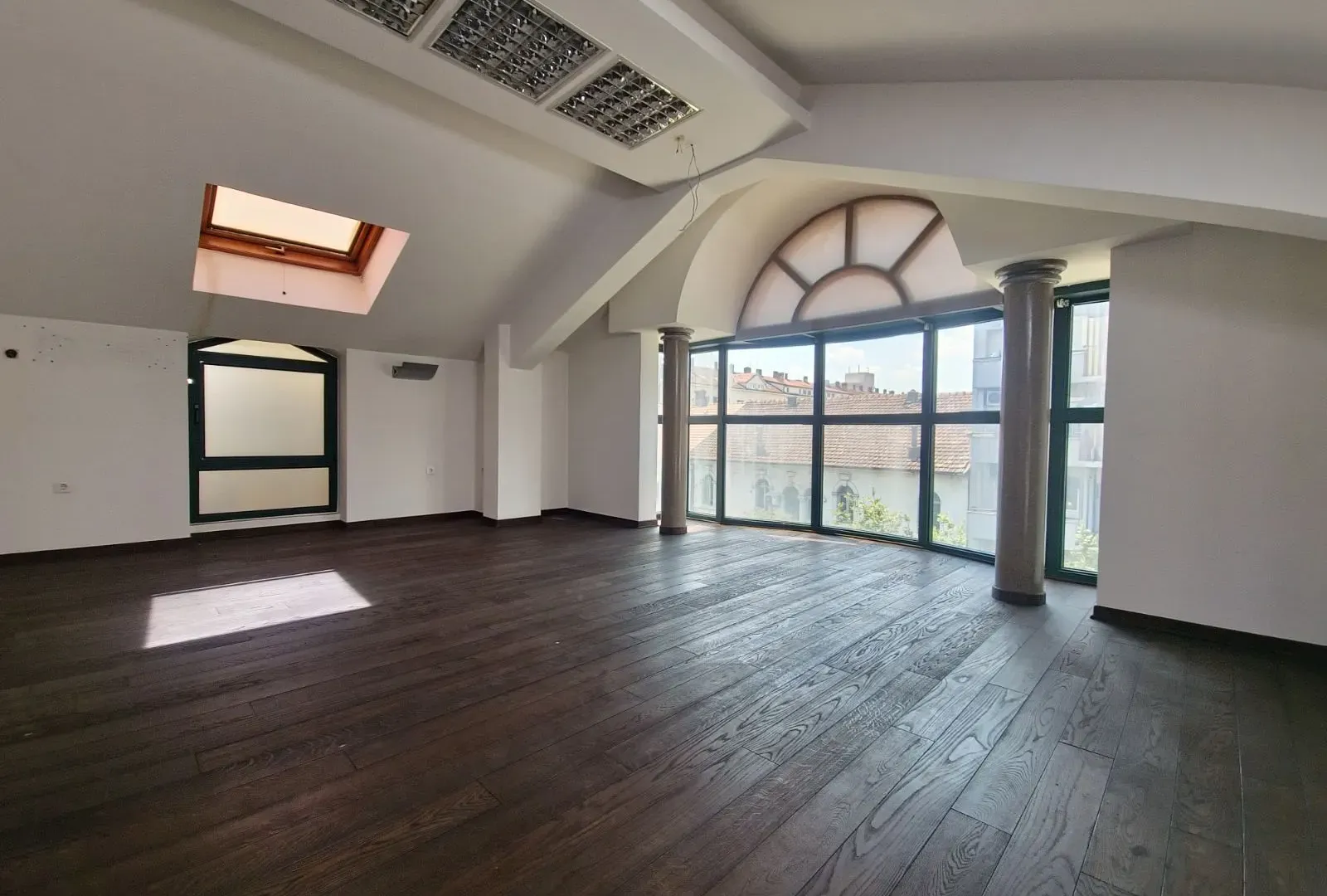 Sale, office space, 500m², Podgorica, Crna Gora