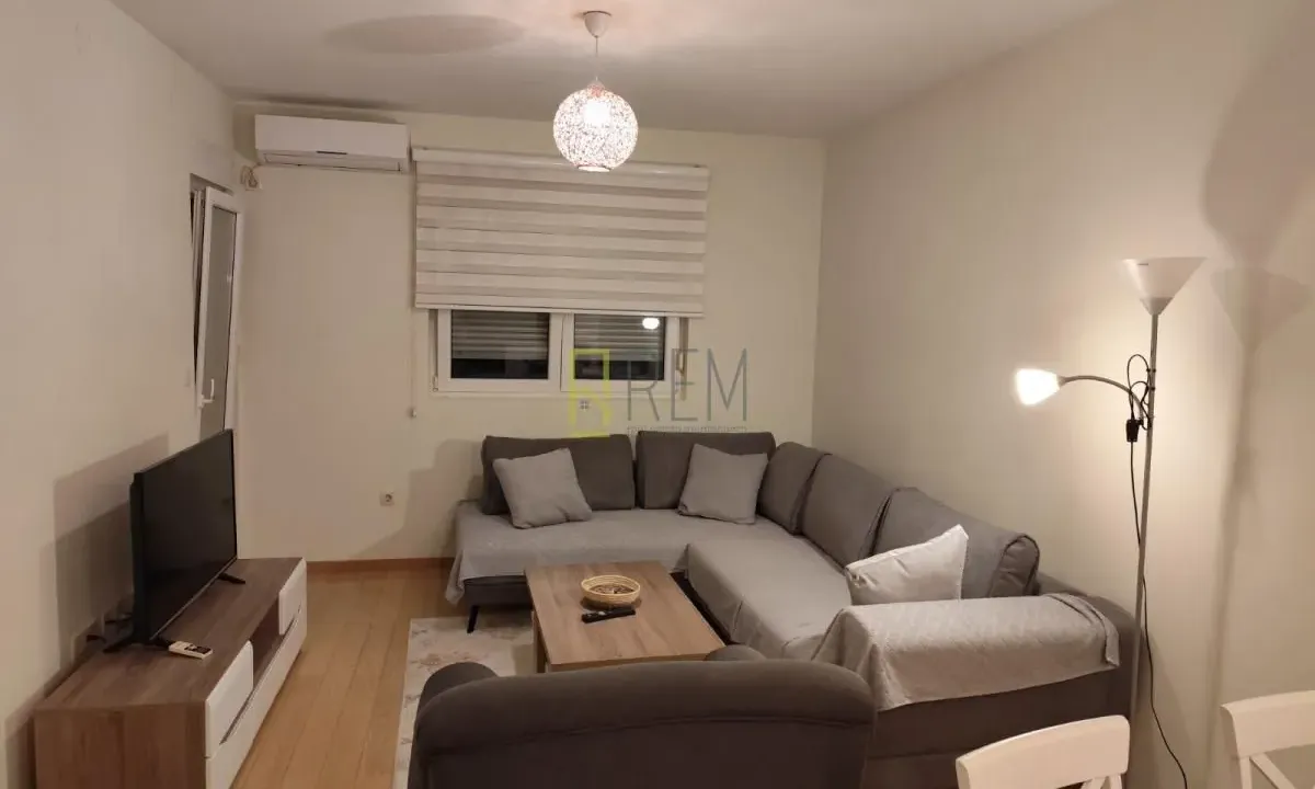 Izdavanje, jednosoban stan, 43m², City Kvart, Podgorica