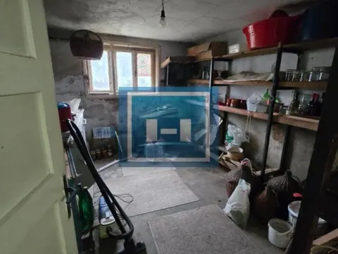 Prodaja, kuća, 250m², Vranje, Srbija - image 15