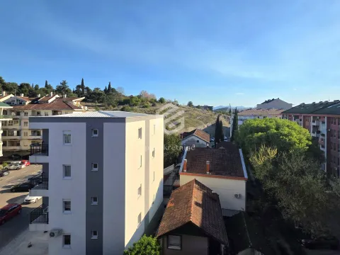 Rent, two bedroom apartment, 65m², Vezirov Most, Podgorica - image 16