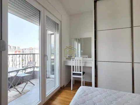 Rent, one bedroom apartment, 43m², Stari Aerodrom, Podgorica - image 5