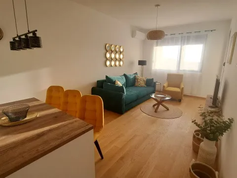 Prodaja, jednosoban stan, 42m², Bečići, Budva - image 2