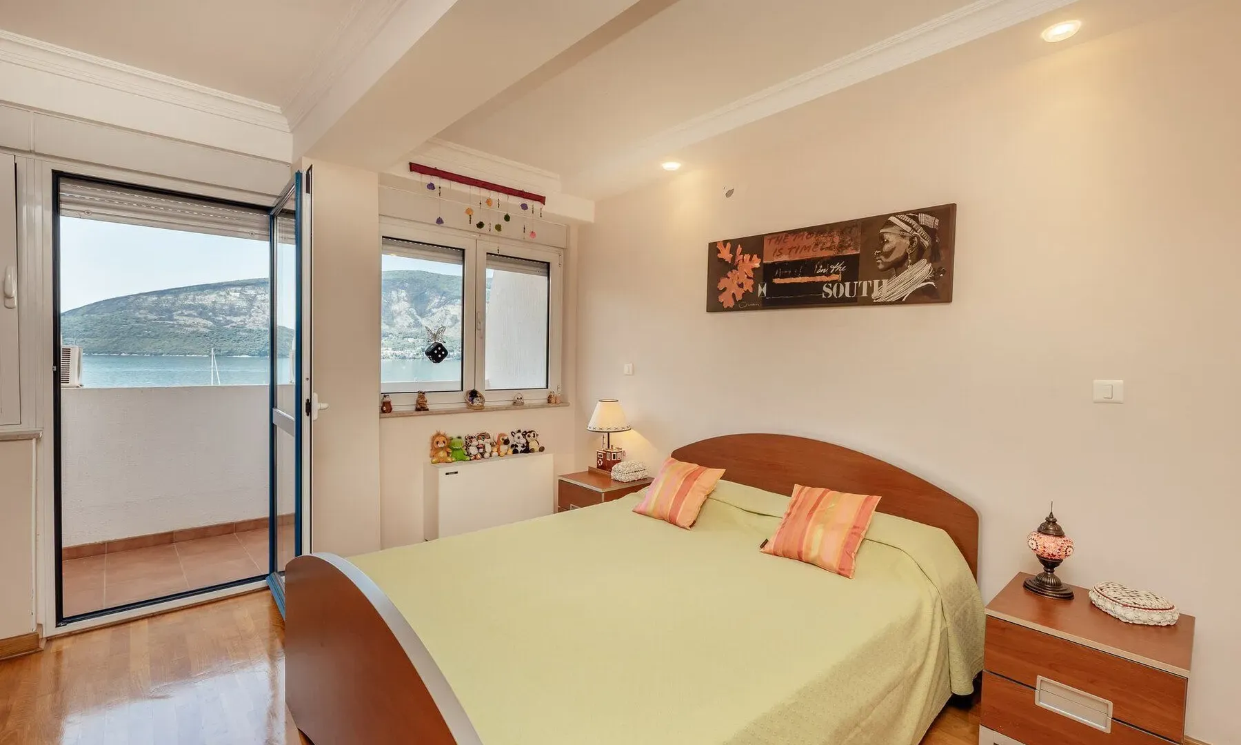 Prodaja, trosoban stan, 244m², Herceg Novi, Crna Gora