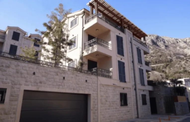 Prodaja, kuća, 600m², Kotor, Crna Gora