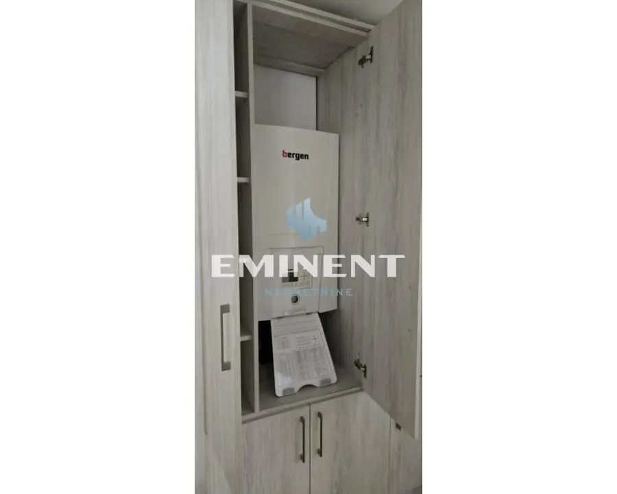 Izdavanje, trosoban stan, 62m², Đeram Pijaca, Beograd