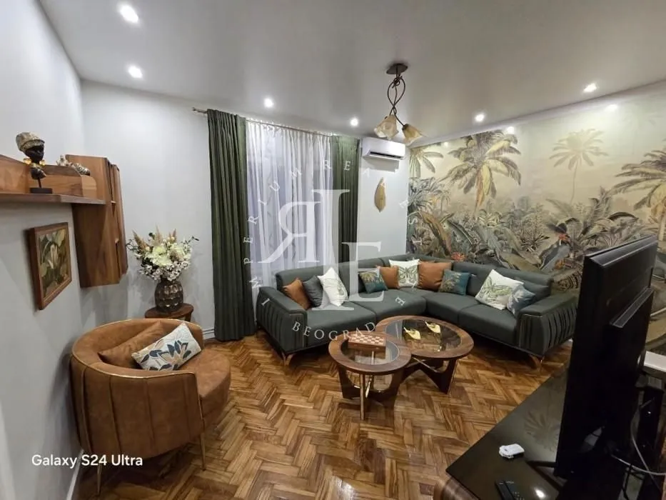 Prodaja, dvosoban stan, 60m², Đeram Pijaca, Beograd