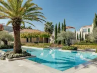 Sale, two bedroom apartment, 275m², Portonovi, Herceg Novi - image 1