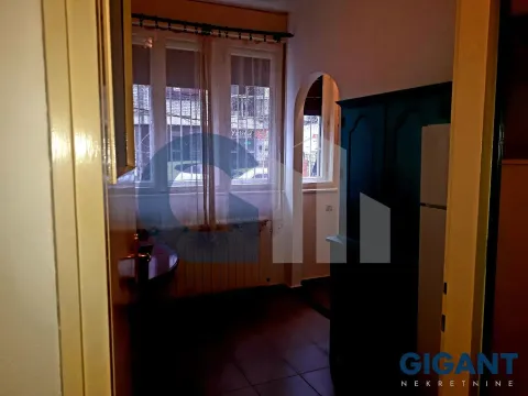 Izdavanje, jednosoban stan, 33m², Vračar Hram, Vračar Sve Podlokacije - image 6