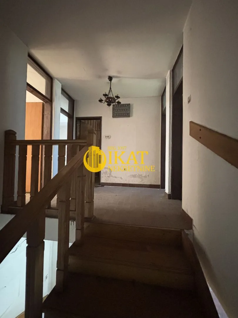 Sale, house, 240m², Savski Venac, Beograd