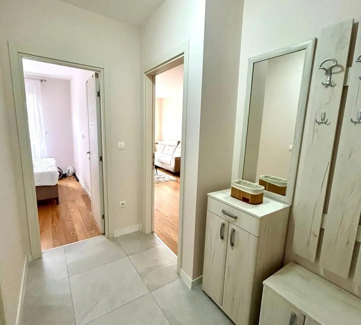 Rent, one bedroom apartment, 49m², Central Point, Podgorica